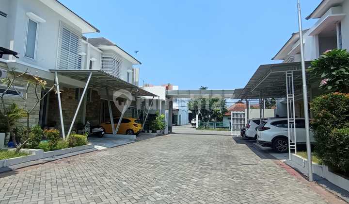 Rumah 2 Lantai Bagus Baru Gress Strategis Siap Huni Di Cluster Elit Di Kartasura, Solo 2