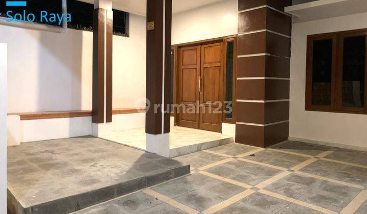 Rumah Habis Renov Seperti Baru Desain Minimalis Modern Yang Mewah & Elegan Di Cluster 2