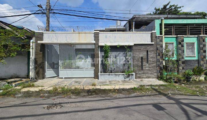 Rumah Mewah 2 Lantai Minimalis Modern Di Solo Baru 1