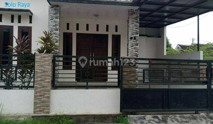 Rumah 1,5 Lantai Siap Huni Di Cluster Di Gumpang, Kartasura 1