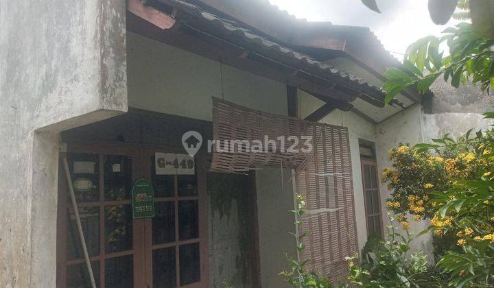 Rumah Strategis Hitung Tanah Di Perumahan Fajar Indah 2