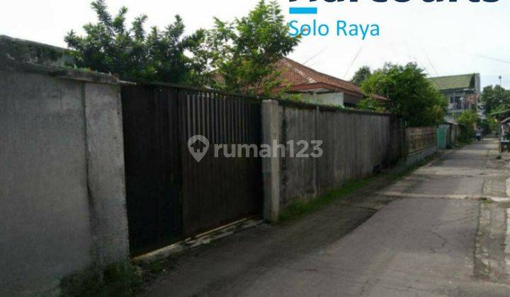 Tanah Ada Bangunan Dekat Pasar Gede & Jalan Ir Juanda Di Jebres, Solo 1