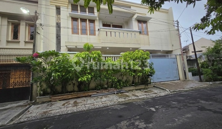 Rumah Mewah 2 Lantai Lokasi Favorit di Manahan Solo, Lokasi di Selatan Stadion Manahan Solo 2