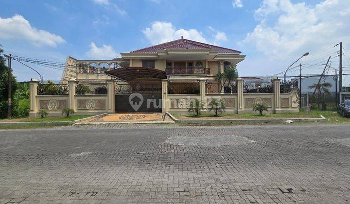 Rumah Mewah Full Furnished Ala Istana Sultan Crazy Rich Solo Baru Lokasi Di Sektor 1 Solo Baru 1