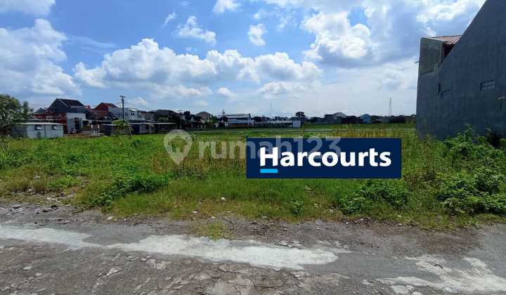 Strategic Land Ready to Build Near Baturan Field & Klodran Toll Gate in Baturan, Colomadu, Solo. Strategic Land Ready to Build Near Baturan Field & Klodran Toll Gate in Baturan, Colomadu, Solo.