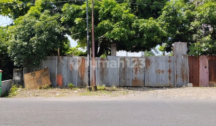 Tanah Luas Strategis Tengah Kota Solo di Pinggir Jalan yang Ramai 2 Arah di Jebres, Solo Tanah Luas Strategis Tengah Kota Solo di Pinggir Jalan yang Ramai 2 Arah di Jebres, Solo