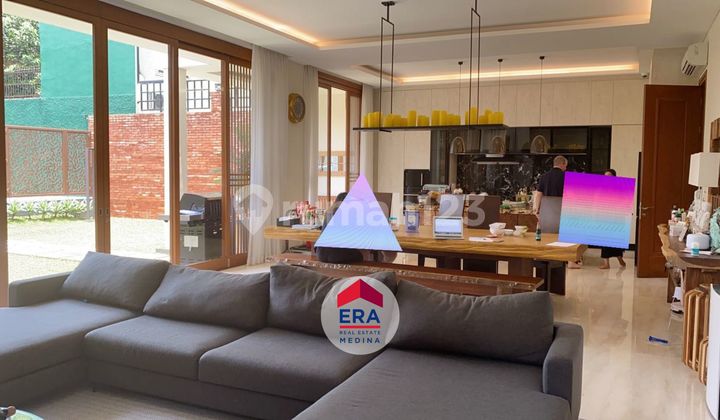 Luxury house in Taman Telaga Golf BSD 2