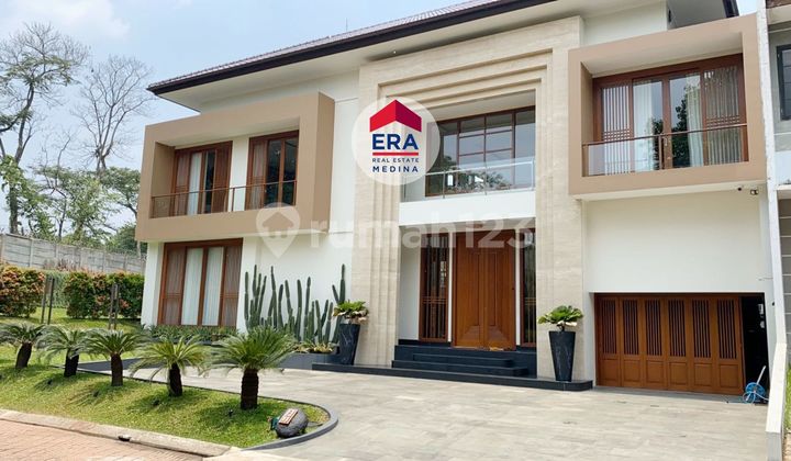 Rumah keren 2 lantaii di BSD Rumah keren 2 lantaii di BSD