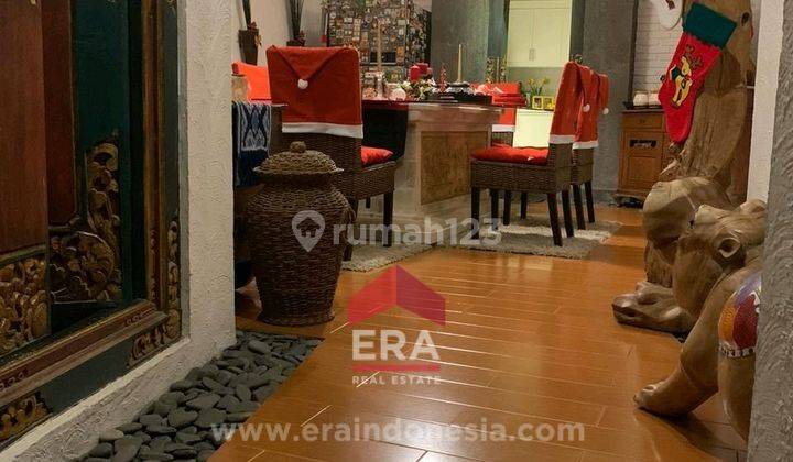 Di  rumah etnik di Bintaro 2