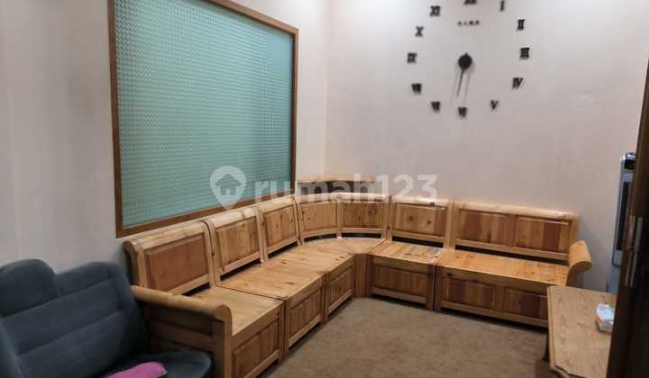 Rumah Keren 3 Lantai Di Pamulang 2