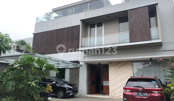 Luxury House In Bintaro