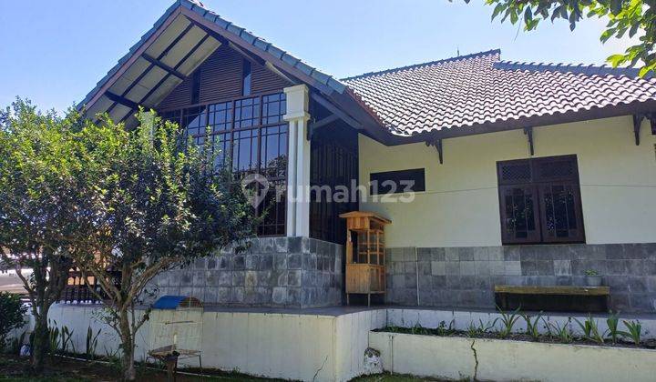 Rumah Halaman Luas Dalam Komplek Bogor 2