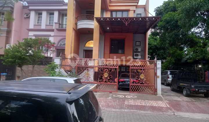 Rumah mewah dan cantik area PIK dijual cepat 1