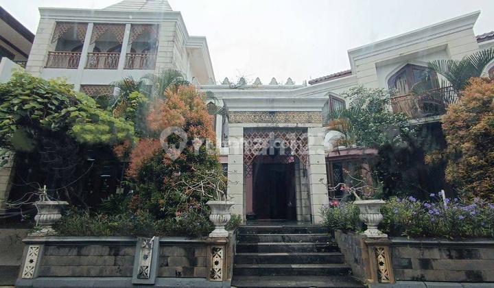 Rumah mewah area Perumahan Mutiara Kedoya dijual melalui lelang 4