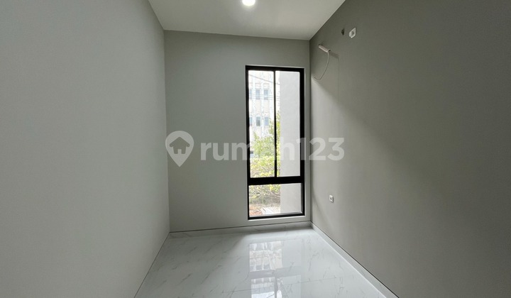 Rumah Baru Di Sutorejo Prima Utara Surabaya 2