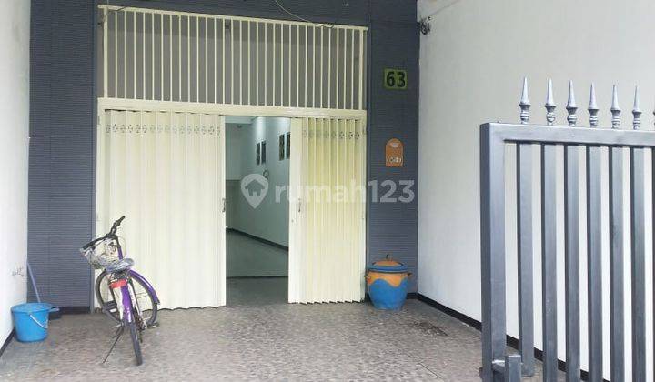 Ruko 2 Lantai Daerah Jalan Kedung Cowek Surabaya 2