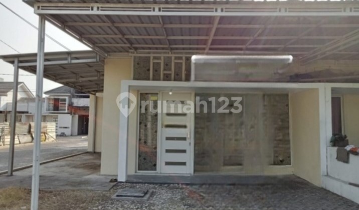 Rumah Hook 1 Lantai Di Evergreen De Parc Surabaya