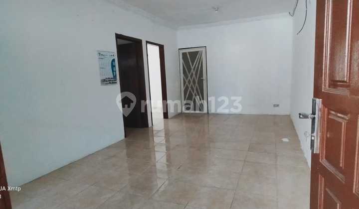 1 Story House in Babatan Beach Surabaya 2