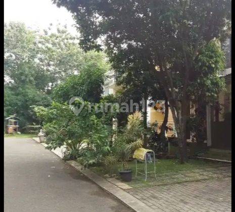 Dijual Rumah 2 lantai dekat sport club kota wisata 2