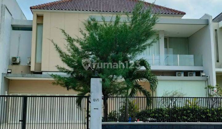 Dijual cepat rumah mewah 2 lantai dekat Mall living world  1