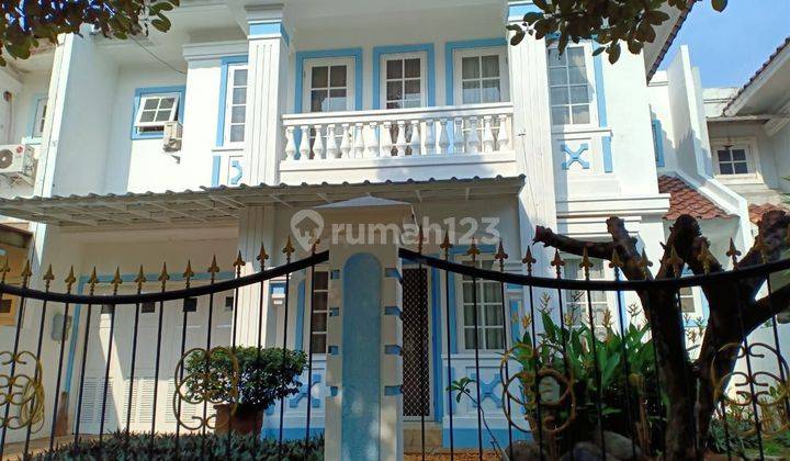 Dijual rumah bagus 2 lantai dan siap huni dilegenda wisata 2