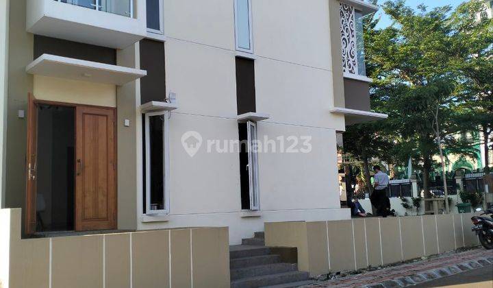 Rumah Town House Exclusive di Cipinang Jatinegara lokasi Premium 2