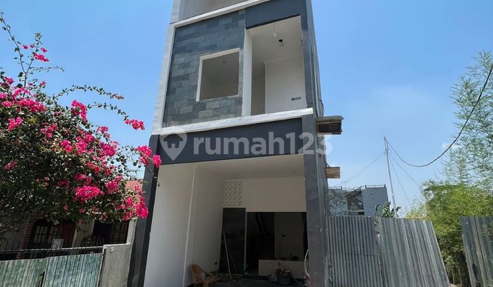 House Needs Finishing Large Land Strategic Location Pondok Kelapa 2