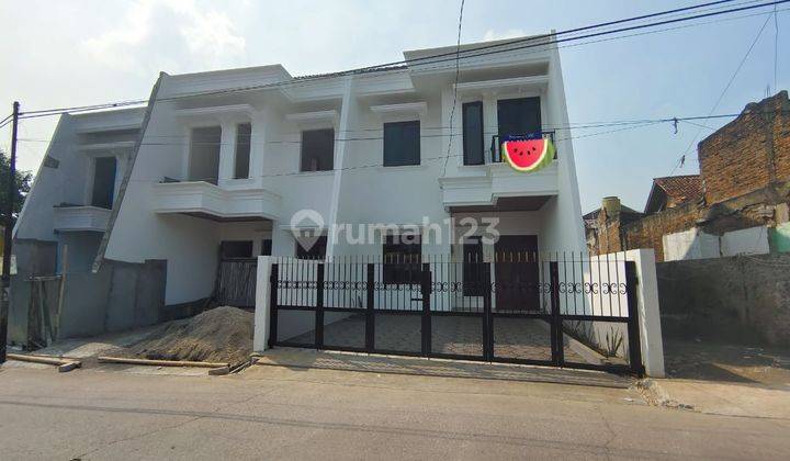 Rumah Baru Mewah Di Jatimakmur Design American Classic  Pondok Gede  1