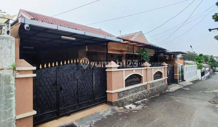 Rumah Asri Luas Di Jatiwaringin Strategis Bangunan Kokoh  2