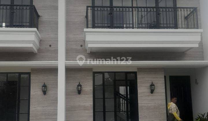 Rumah Di Jatiwaringin Design Eropa Classic Dlm Cluster Dekat Toll Jakarta 2