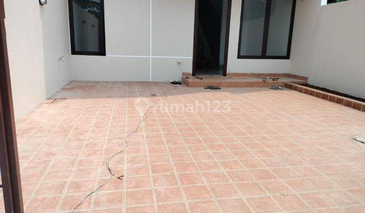 Rumah Scandinavian Baru Siap Huni Dlm Komplek Besar Di Kodau Bekasi  2