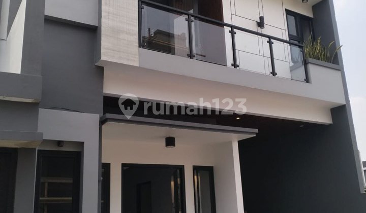 Rumah Baru Modern Di Jaksel Tb Simatupang Sangat Strategis 