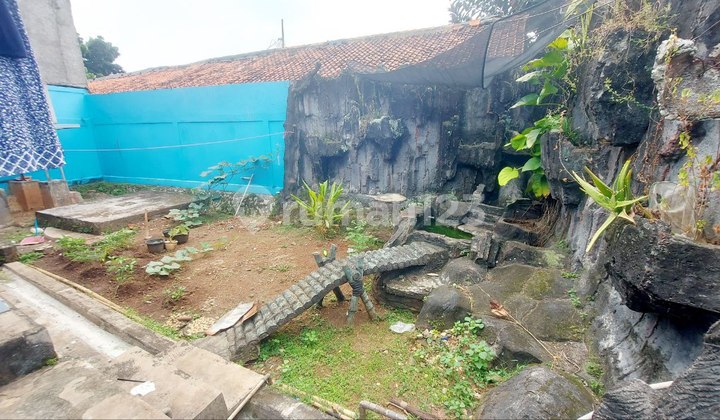 Rumah Dgn Tanah Luas Strategis Pinggir Jl Di Ciracas  2