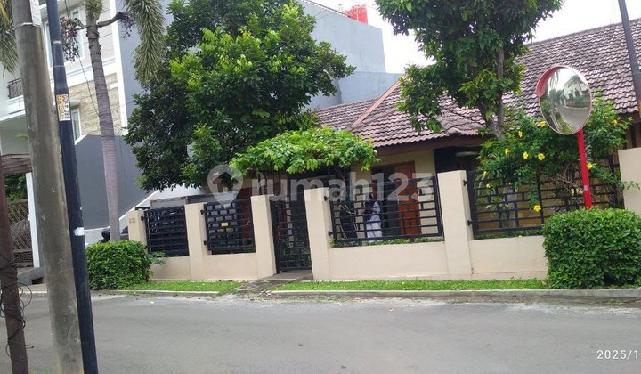 Rumah Di Galaxy Bekasi Design Villa. Asri Strategis