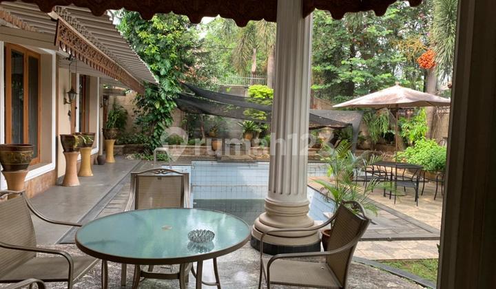 Rumah Mewah Kokohdi Pasar Minggu Design Classic Ada Privet Pool