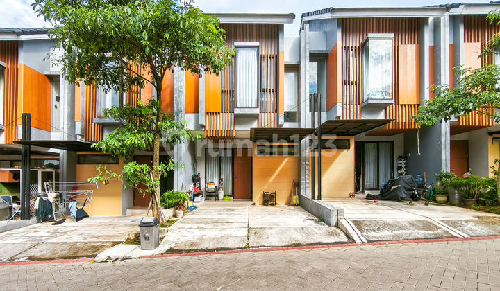 Rumah 2 Lt SHM Siap Huni 10 Menit ke RS Dr.M.Hassan Toto J-32391