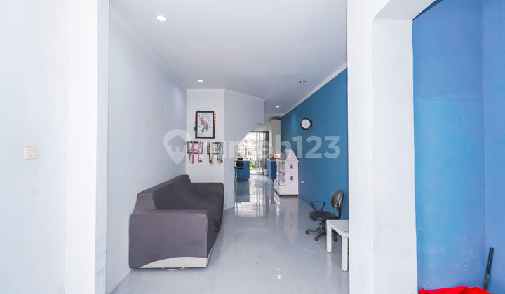 Strategic Spacious House 10 Minutes to Syarif Hidayatullah Hospital, Ready for KPR J-38560 2