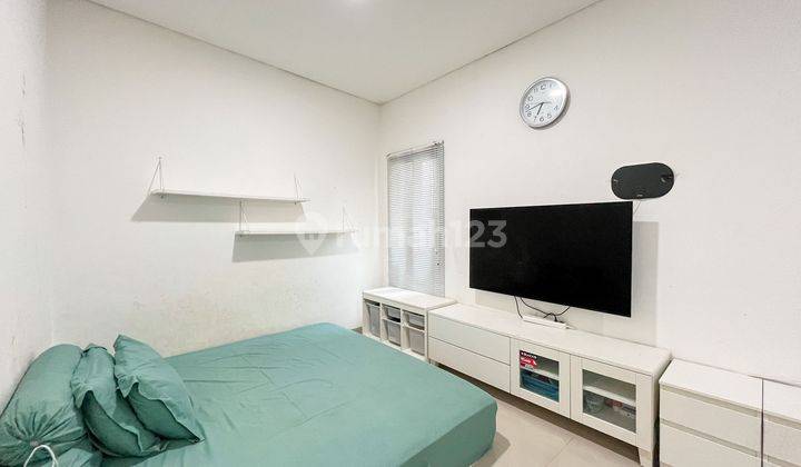 Rumah Cantik Carport Luas 15 Menit ke Cinere Bellevue Mall Dibantu KPR J25010 2