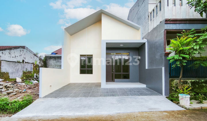 Rumah Murah 15 Menit ke Cibinong City Mall 1 Lantai Bebas Banjir J41511