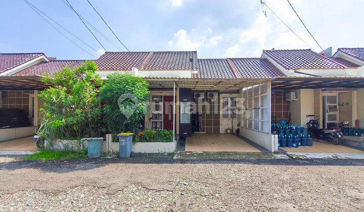 House 14 Minutes to Living Plaza Pamulang South-Facing Assisted by KPR J-46633