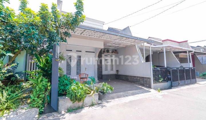 Rumah Siap Huni 15 Menit ke Stasiun Depok Baru 1 Lt Bebas Banjir J34022 2