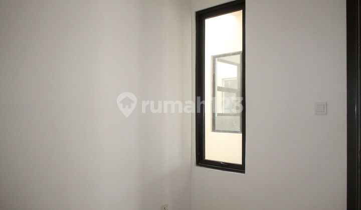 Dream Hook House 15 Minutes to Karawaci Toll Gate 4 Eligible for Mortgage J24955 2