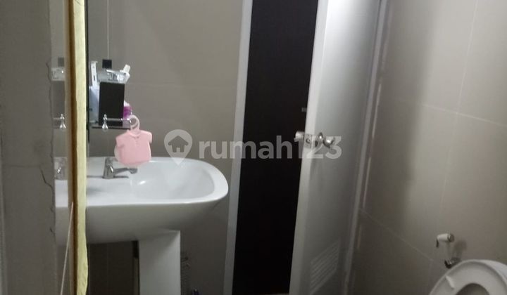 Rumah 2 Lantai SHM 12 Menit ke RS Premier Bintaro Bebas Banjir J36465