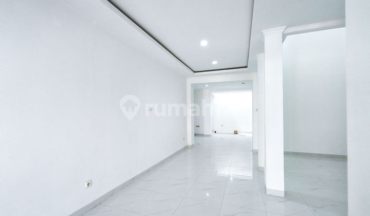 Rumah Mewah Siap Huni 15 Menit ke Living World Kota Wisata J-37782 2
