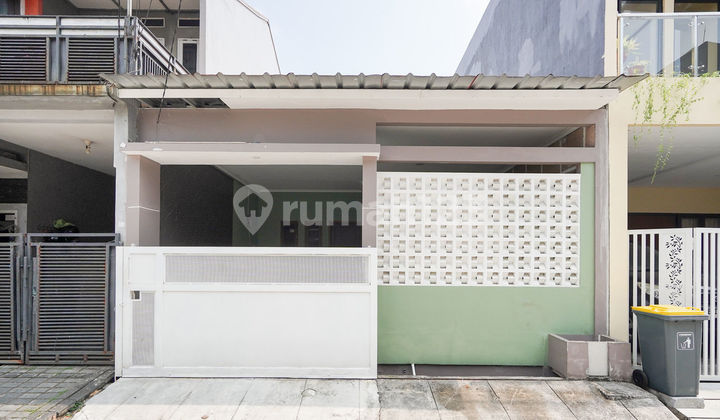 Rumah Hadap Utara 15 Menit ke Stasiun Bekasi LT 84 Siap Huni J36871