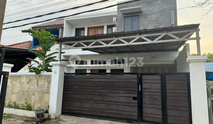 Rumah Luas LT 217 Akses Dekat Pintu Tol di Bekasi Dibantu KPR J39287