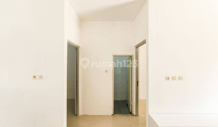 Rumah Siap Huni 9 Menit ke Mall Paradise Walk Serpong Dibantu KPR J27677 2