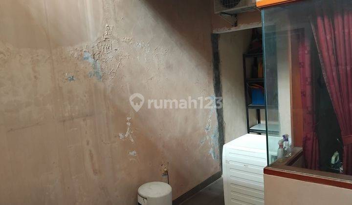 Rumah 3 Lantai di Pamulang Dekat Pusat Perlebanjaan Harga Nego J24479 2