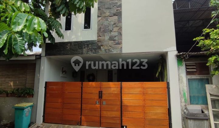 Rumah Terawat 2 Lt di Bekasi 6 menit ke RS EMC Pekayon Dibantu KPR J28205 1