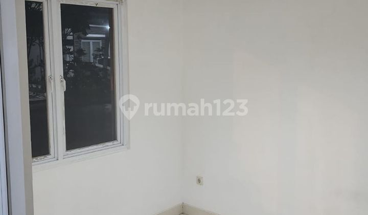Minimalist 1-Story House 15 Minutes to Paradise Walk Mall Serpong, Eligible for Mortgage J35998 2